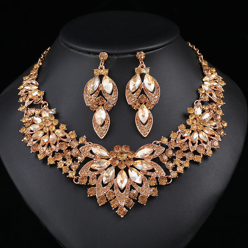 European and American cross-border retro necklace suit women's 2-Piece Set leaves flowers exaggerated luxury jewelry New Bride wedding accessories