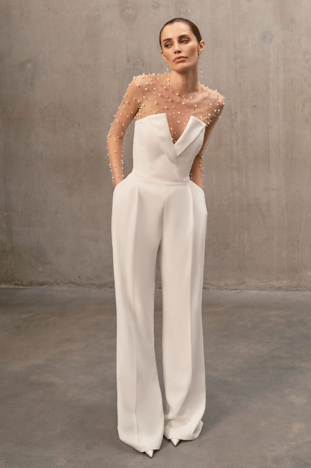 In Stock | White Bubble Bead Jumpsuit, Fashionable Casual Two-Piece Set, High-End European and American Women's Clothing, European and American Style.