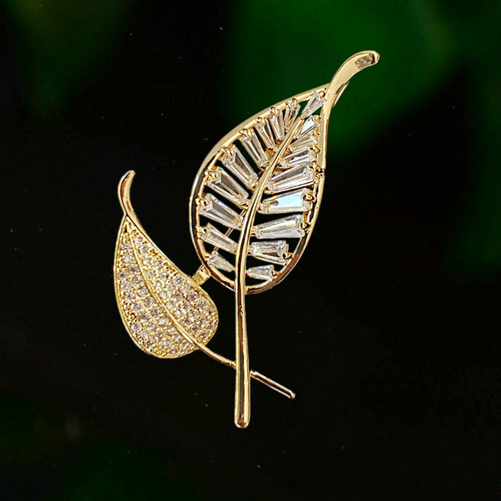 Hollow Leaves Brooch High-grade Sense Inlaid Zircon Corsage Accessories Collar All-match Light Luxury Clothing Accessories Pin