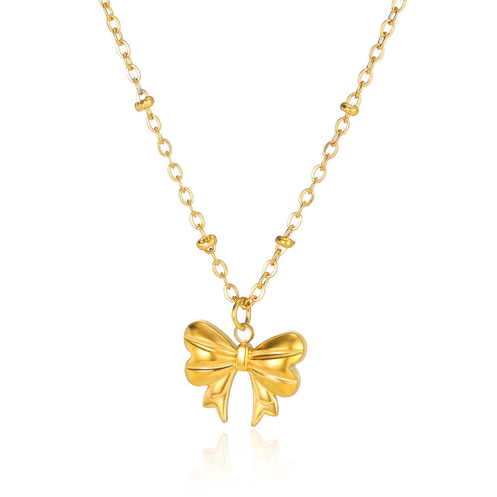 Cross-border European and American explosions butterfly pendant necklace ladies clavicle chain plated 18k gold non-fading pendant necklace wholesale