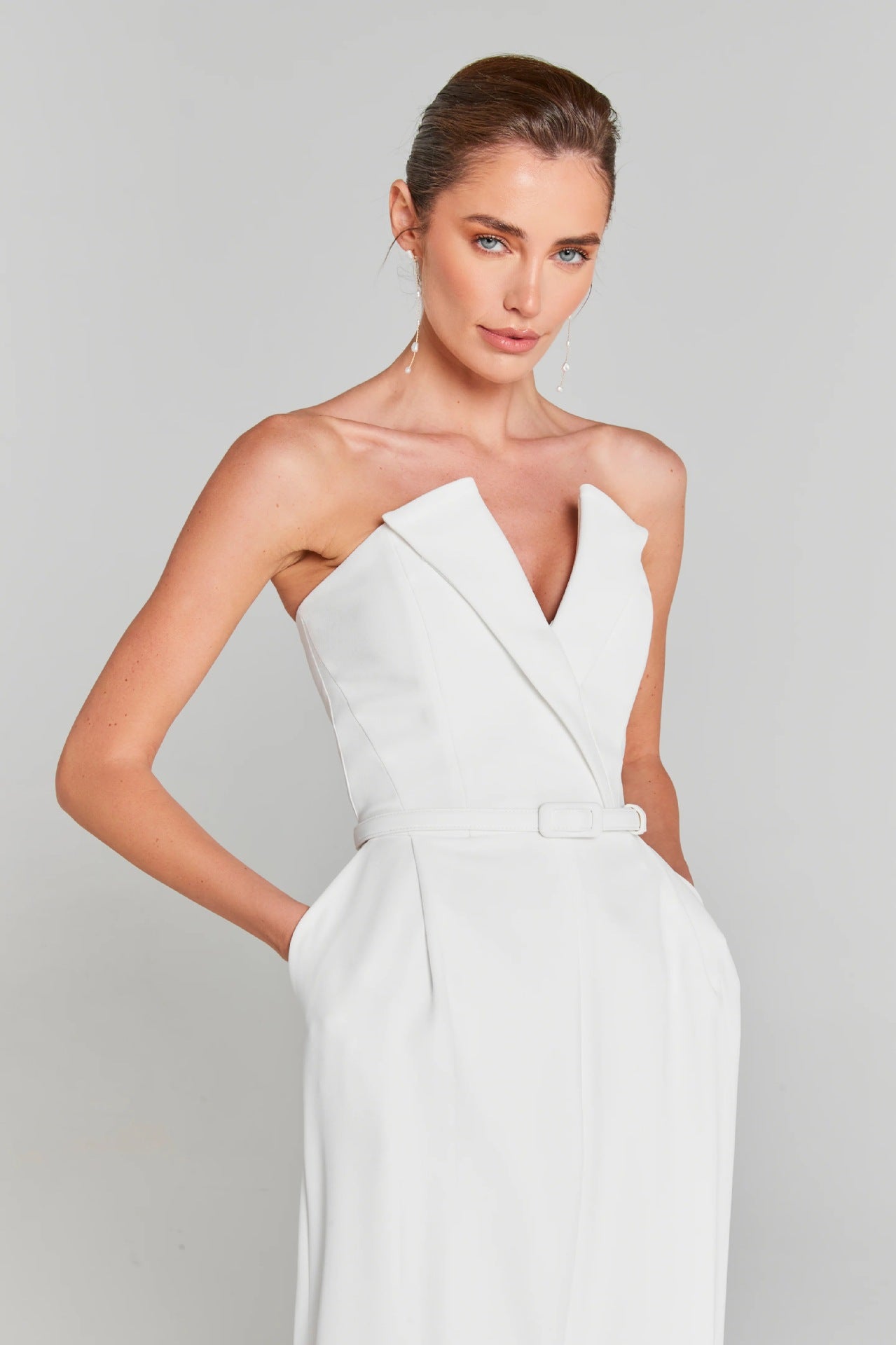 In Stock | White Bubble Bead Jumpsuit, Fashionable Casual Two-Piece Set, High-End European and American Women's Clothing, European and American Style.