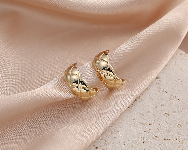 Mosquito-repellent incense plate ear clip no ear hole cold wind earrings earrings simple temperament French check earrings earrings female wholesale