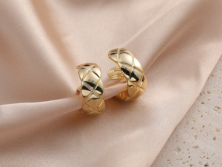 Mosquito-repellent incense plate ear clip no ear hole cold wind earrings earrings simple temperament French check earrings earrings female wholesale