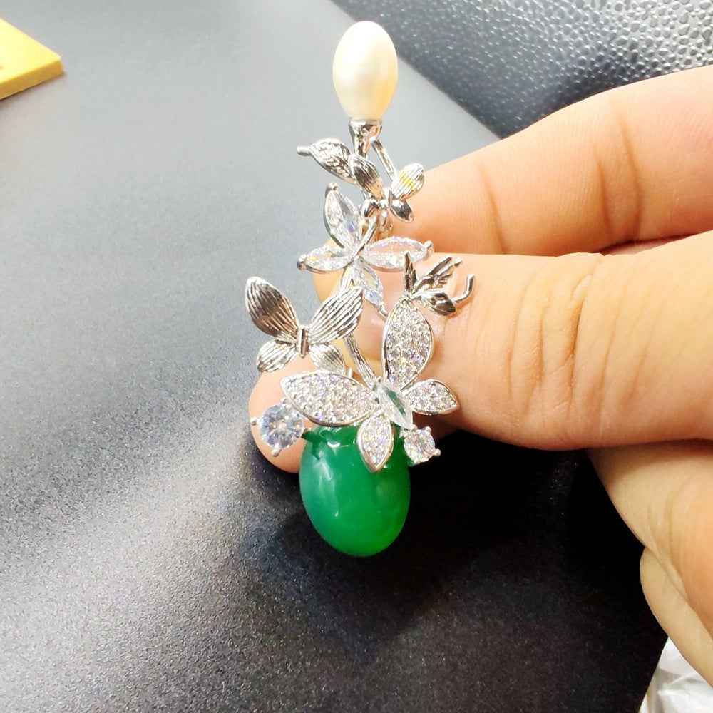 New Flower Brooch High Sense Niche Inlaid Zircon Corsage Women's Clothing Accessories All-match Clothing Accessories in stock