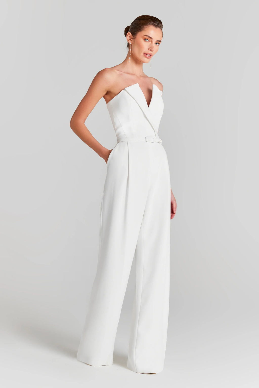 In Stock | White Bubble Bead Jumpsuit, Fashionable Casual Two-Piece Set, High-End European and American Women's Clothing, European and American Style.