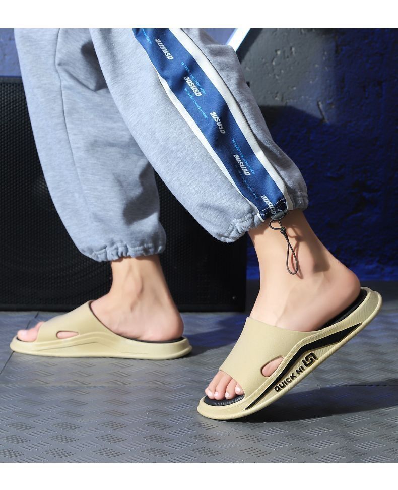 2024 New Korean Style Slippers Men's Trendy Outfit Household Bathroom Thick Bottom Wear-resistant Men's Sandals Wholesale Cross-border