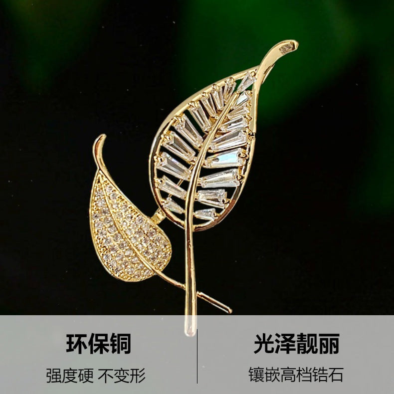 Hollow Leaves Brooch High-grade Sense Inlaid Zircon Corsage Accessories Collar All-match Light Luxury Clothing Accessories Pin