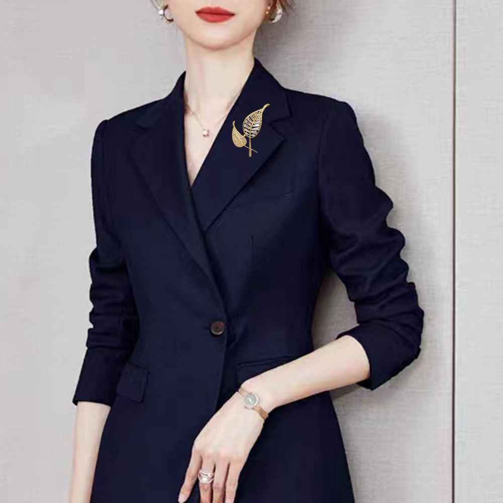 Hollow Leaves Brooch High-grade Sense Inlaid Zircon Corsage Accessories Collar All-match Light Luxury Clothing Accessories Pin