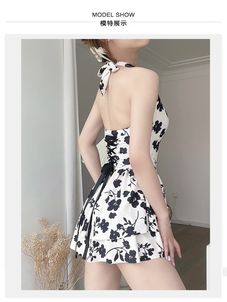 2025 New One-Piece Swimsuit Women's Black Poppy Boxer Corner Conservative Girl Strap Halter High Waist Covering Belly Hot Spring