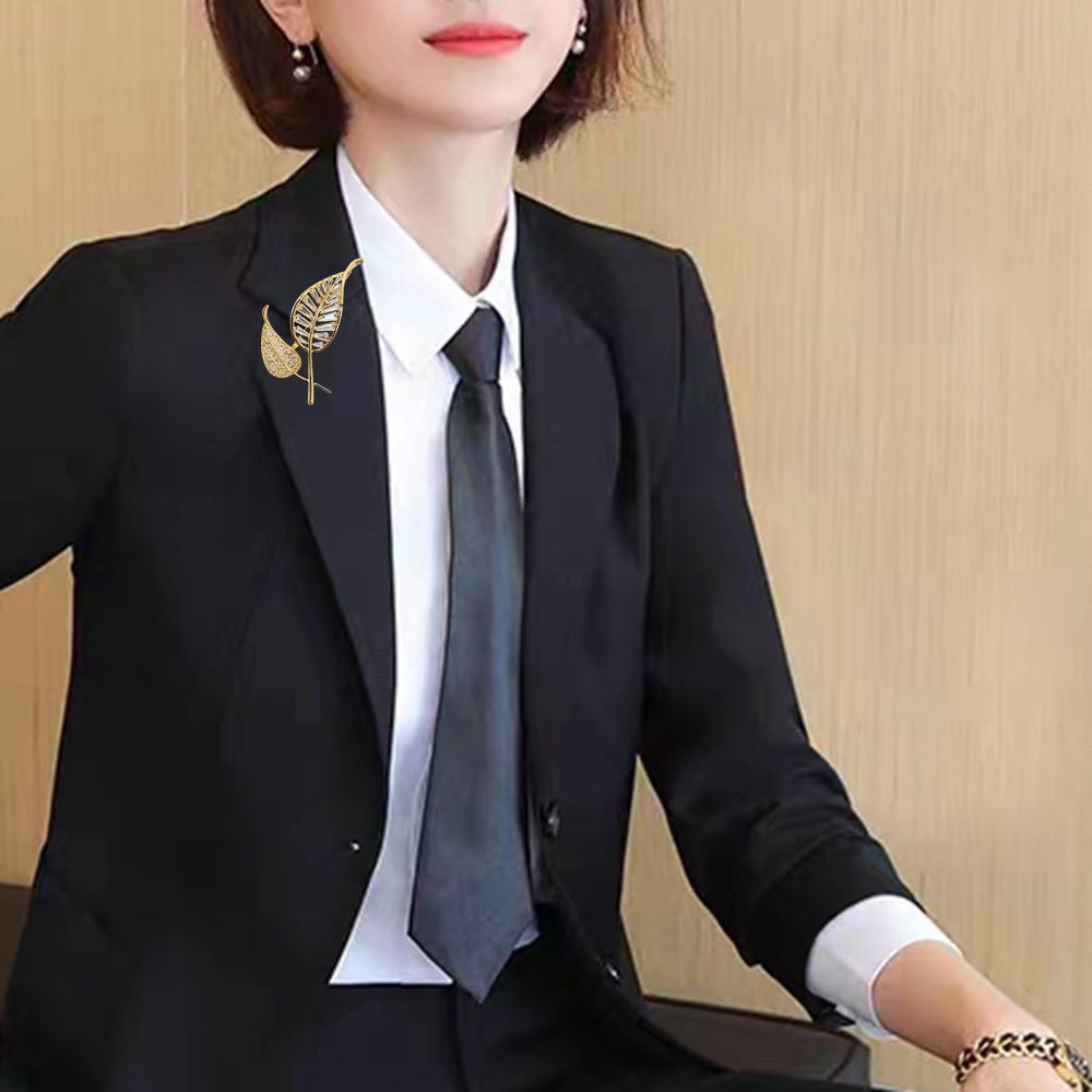 Hollow Leaves Brooch High-grade Sense Inlaid Zircon Corsage Accessories Collar All-match Light Luxury Clothing Accessories Pin