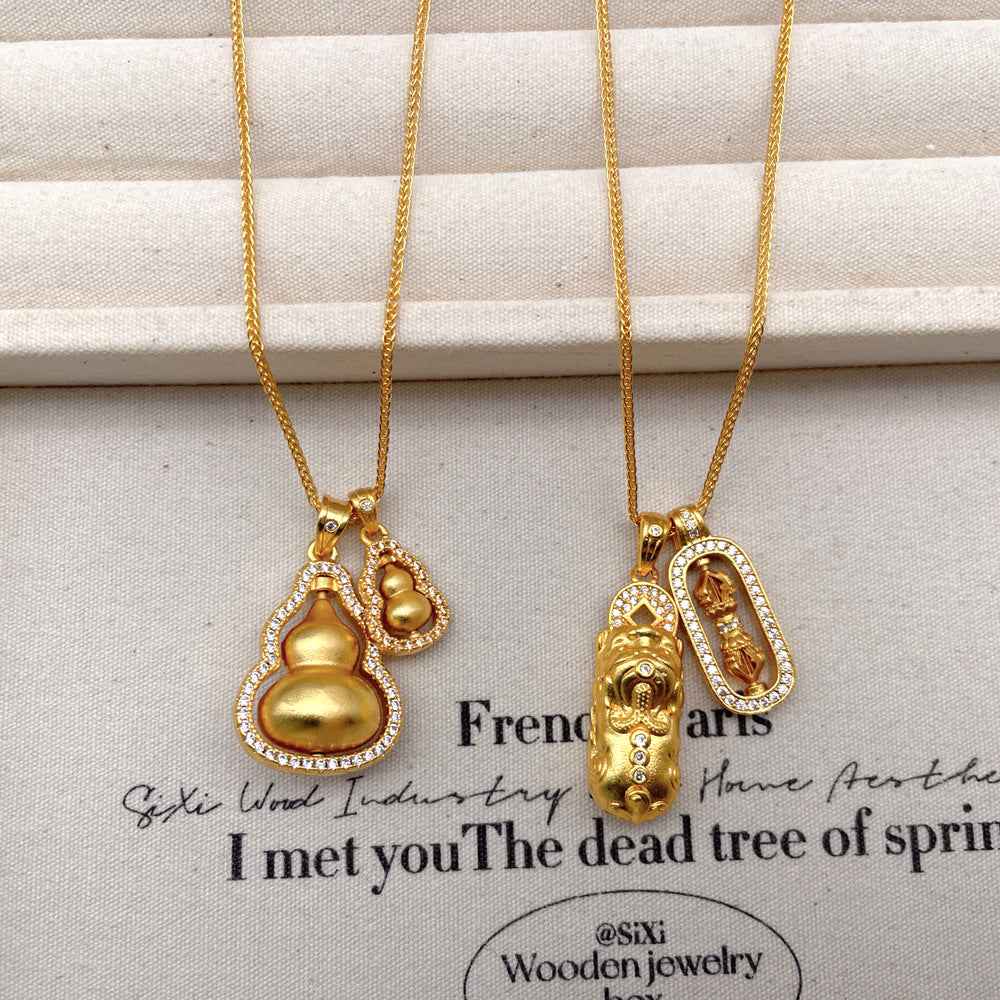 French Retro High-End Clavicle Chain with Diamond-Encrusted Rotating Double Gourd Stacked Chopard Chain Necklace for Women